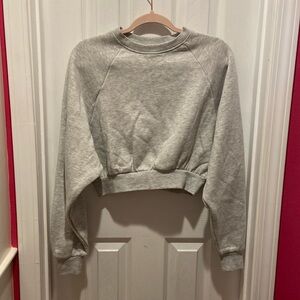 Forever 21 Grey Fleece Crew Pullover Sweatshirt